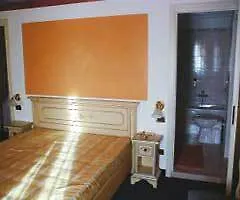 Alla Corte Rossa Venice Bed & Breakfast