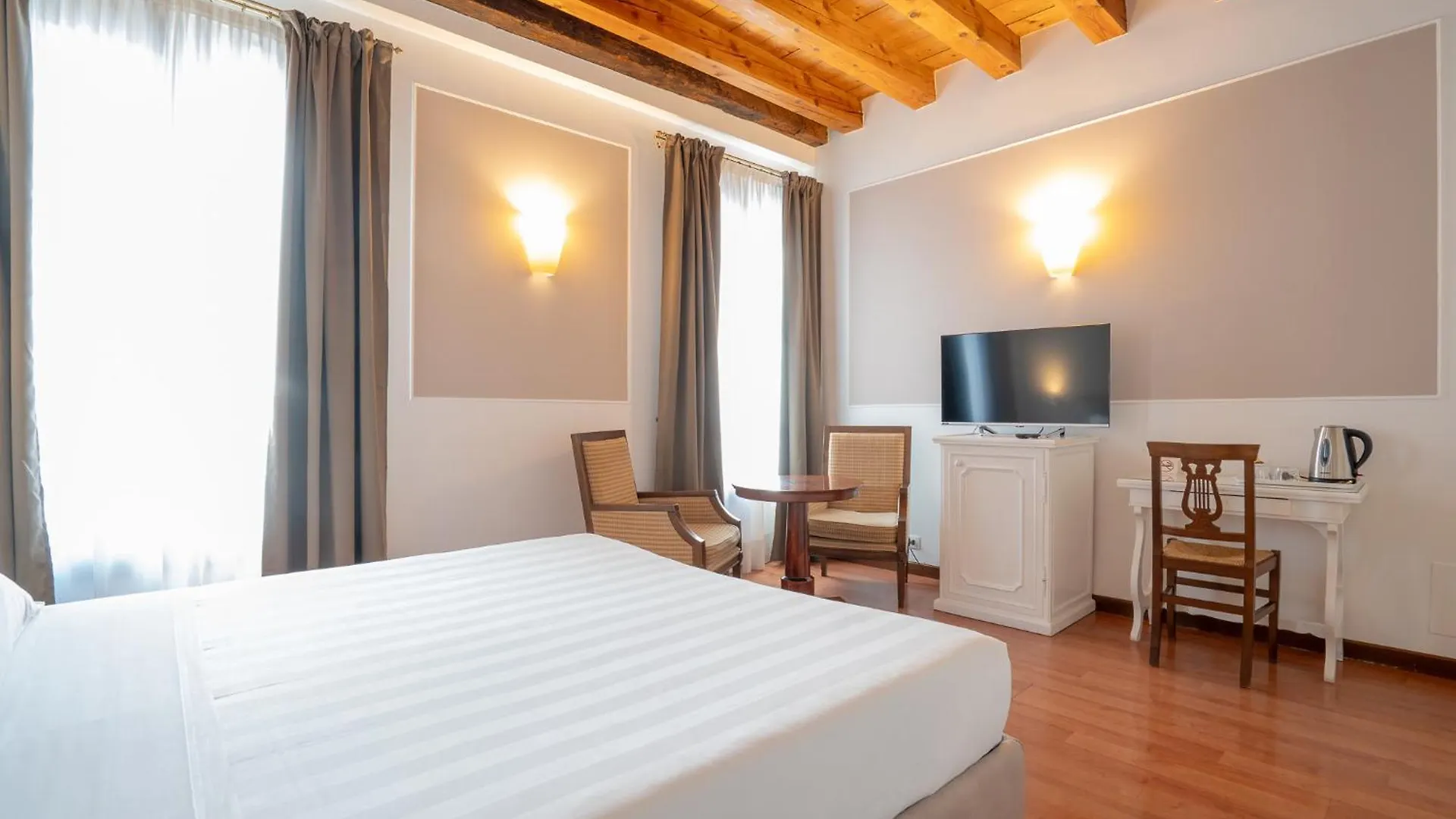 *** Bed & Breakfast Alla Corte Rossa Venice Italy