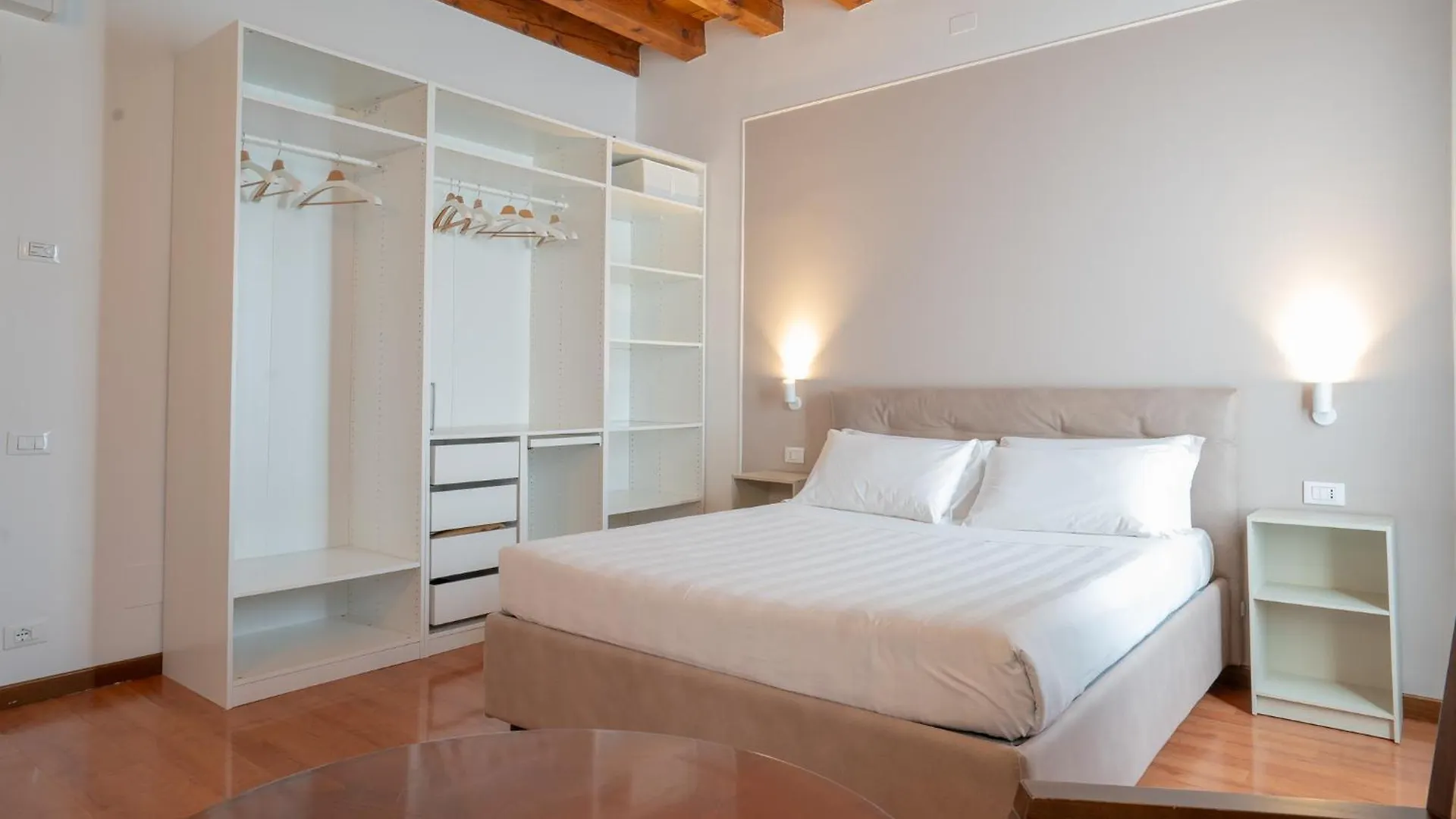 Bed & Breakfast Alla Corte Rossa Venice