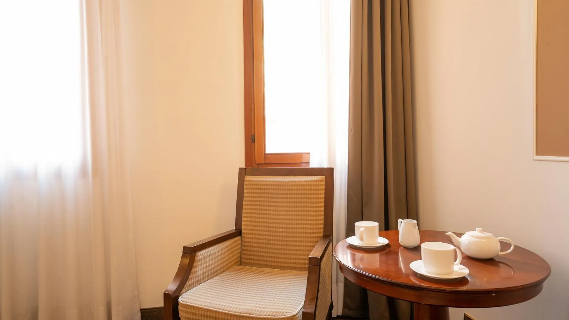 Alla Corte Rossa Venice Bed & Breakfast