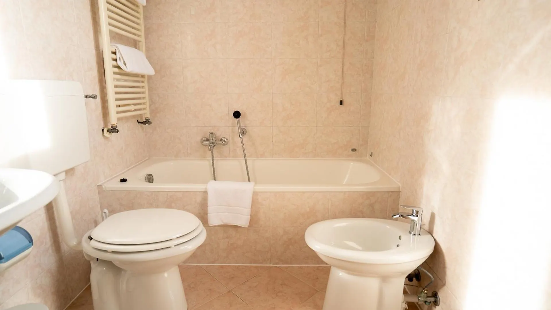 *** Bed & Breakfast Alla Corte Rossa Venice Italy